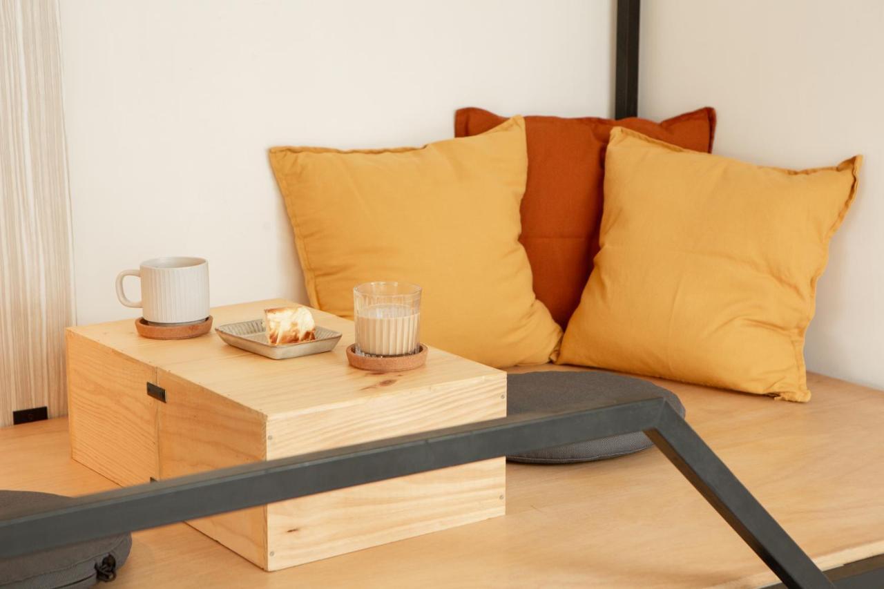 Corner Hostel & Cafe Taipei Bagian luar foto